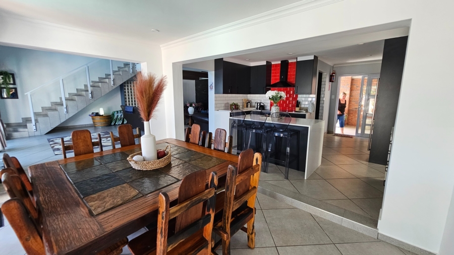 4 Bedroom Property for Sale in Britannia Bay Western Cape